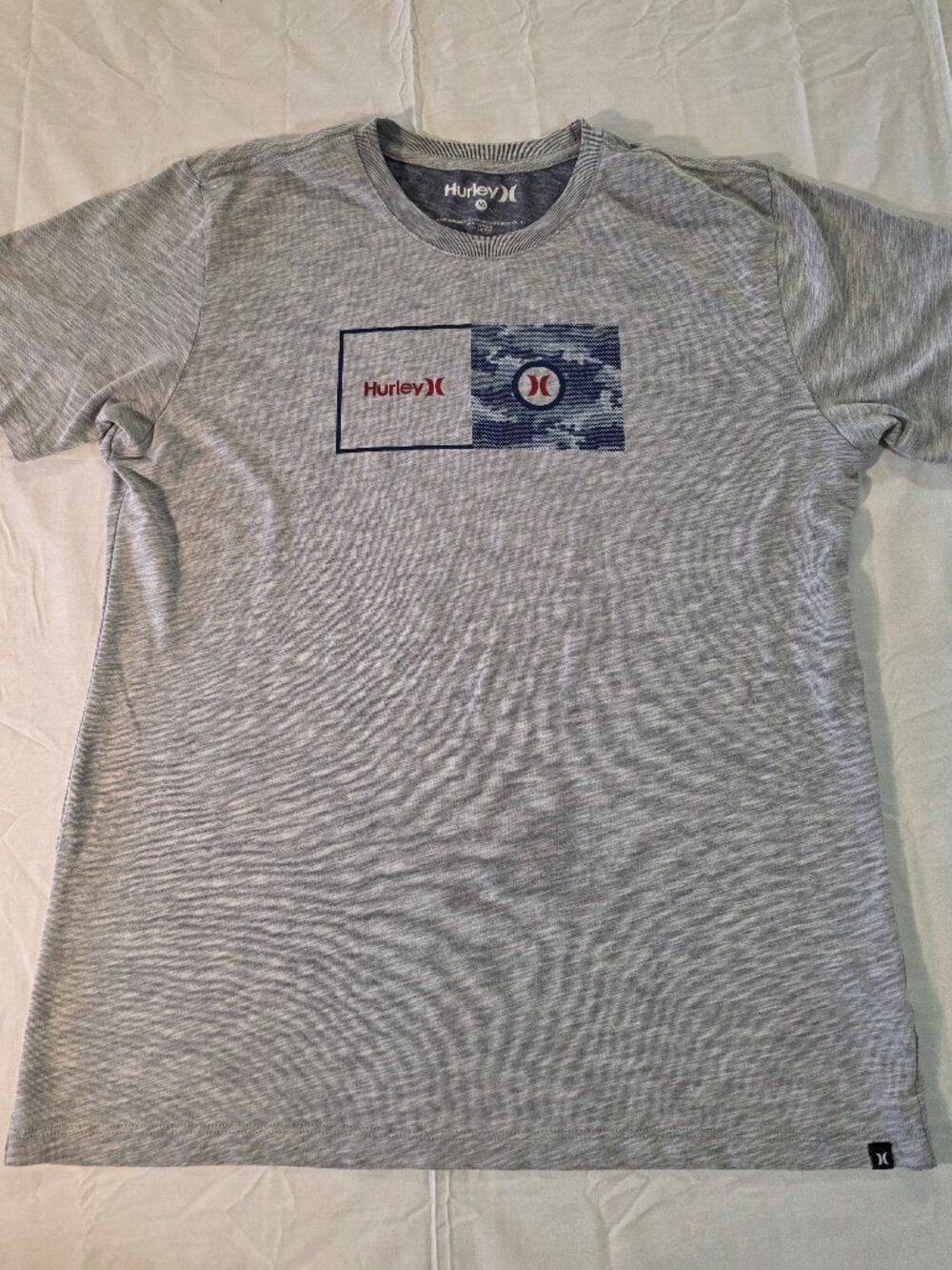 Hurley T-Shirt Men's Medium Gray Nike-Dri Fit Beach Surf